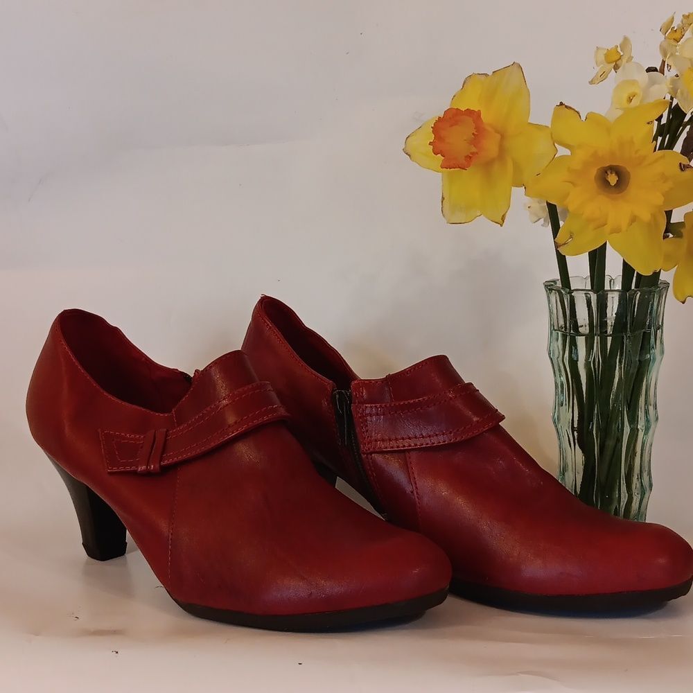 Vic Matie Red Booties - Picture 11 of 12